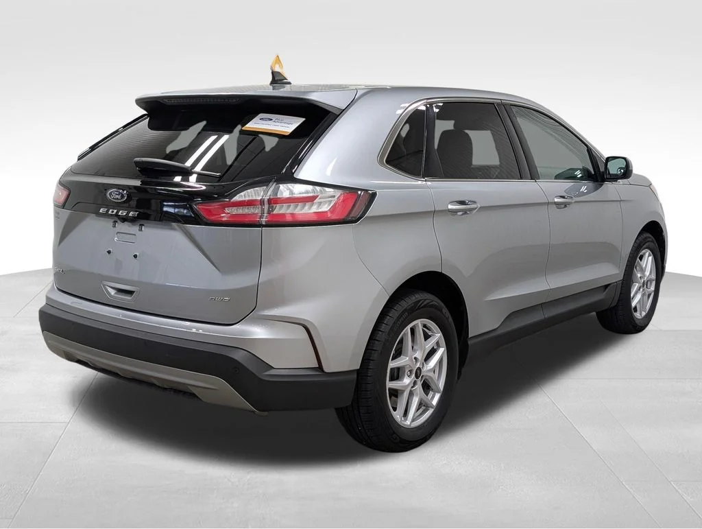Certified Used 2024 Iconic Silver Metallic Ford SEL image 19