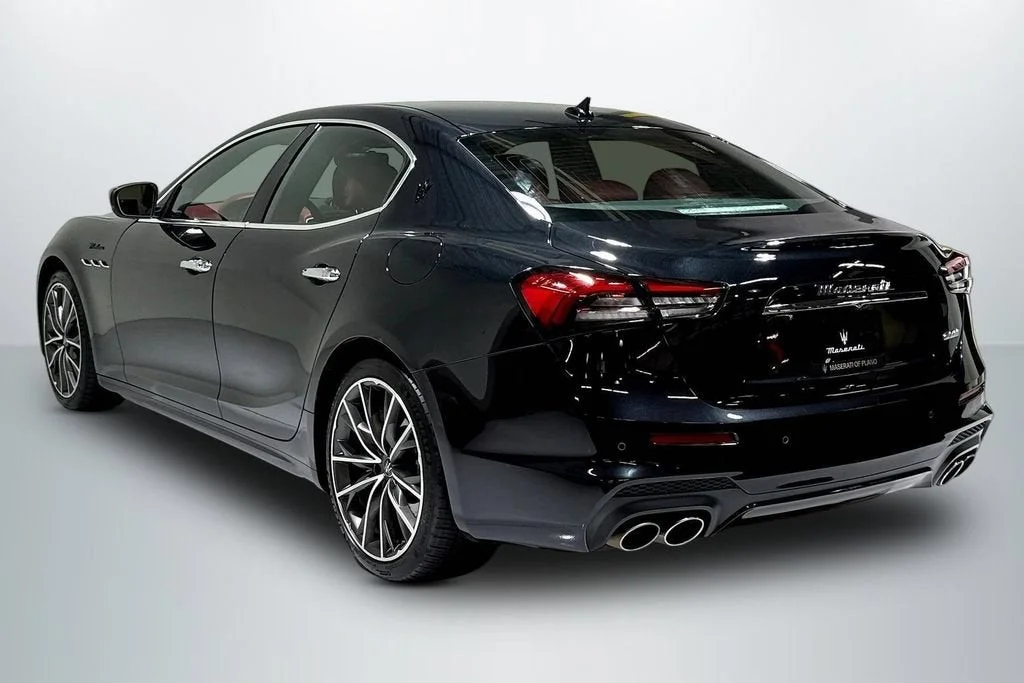 Used 2023 Nero Ribelle Metallic Maserati Modena image 5