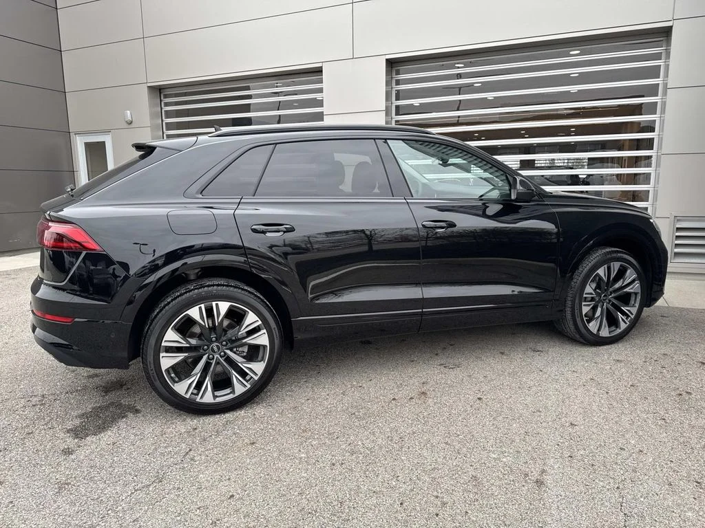Used 2025  Audi  image 7
