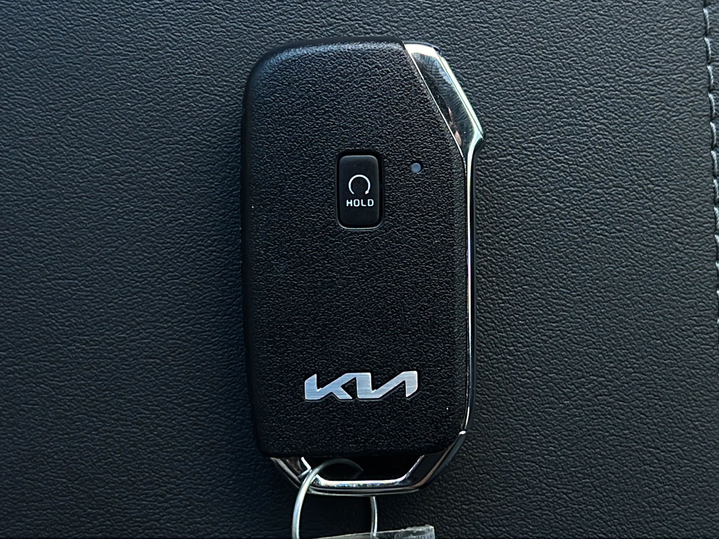 Used 2026 Pluton Blue/Black Roof Kia SX image 24