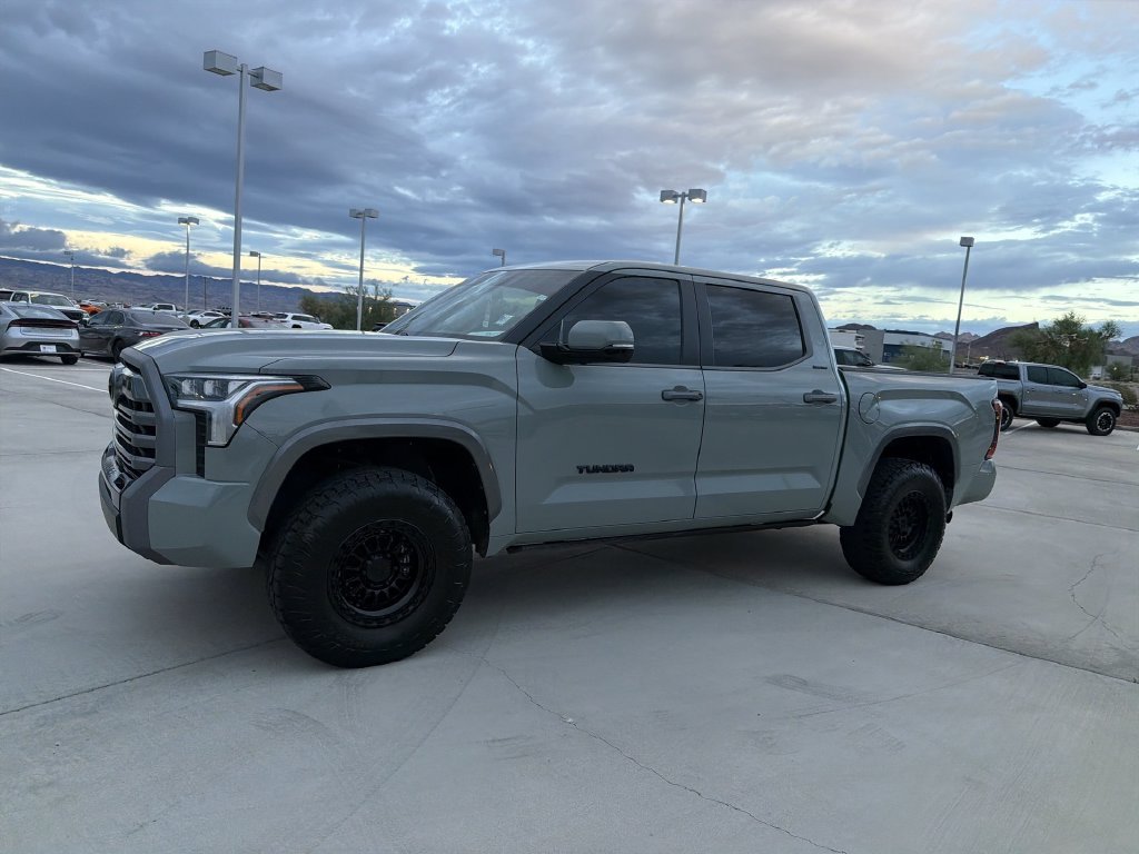 2024 Toyota Tundra Limited - Photo 8
