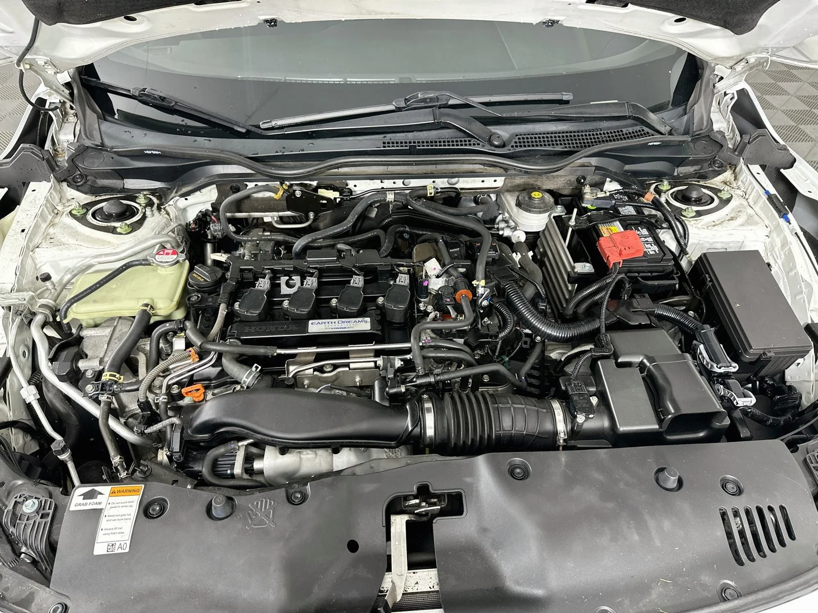 Used 2017 White Honda EX image 29