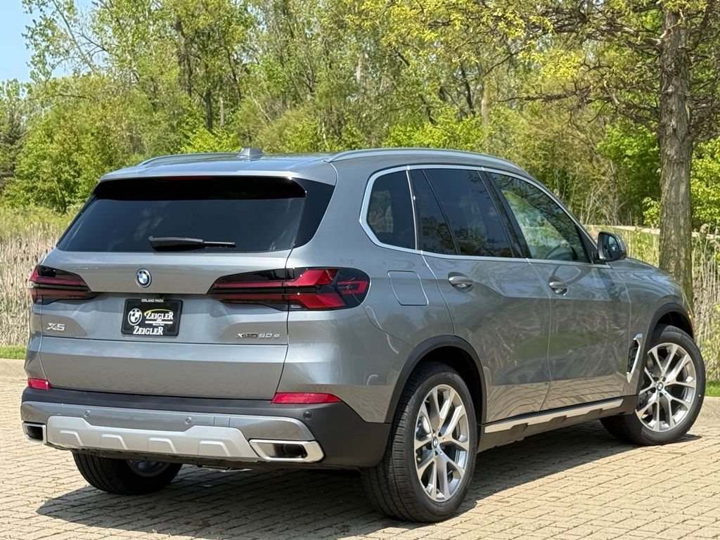 2026 BMW X5 50e - Photo 8