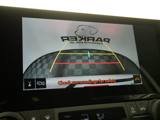 Used 2024 Wind Chill Pearl Toyota XLE image 30
