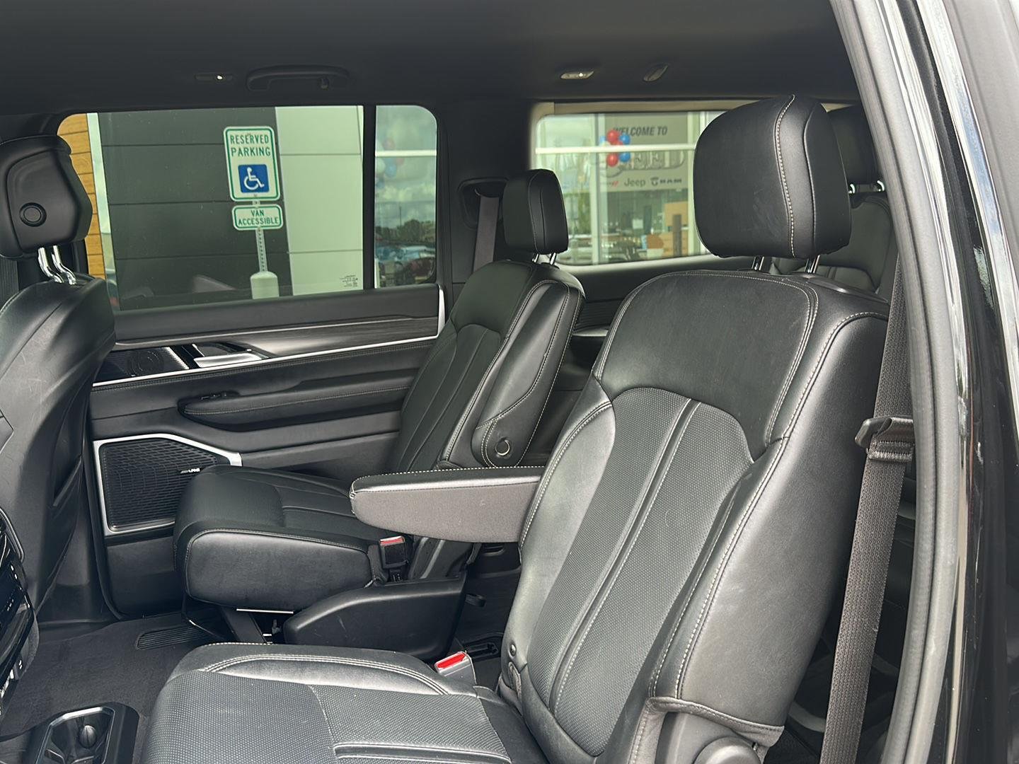 Used 2024 Diamond Black Crystal Pearlcoat Jeep Series II image 32