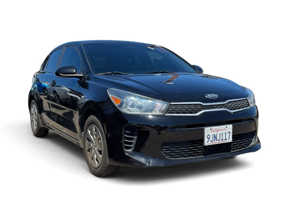 Used 2018 Black Kia S image 25