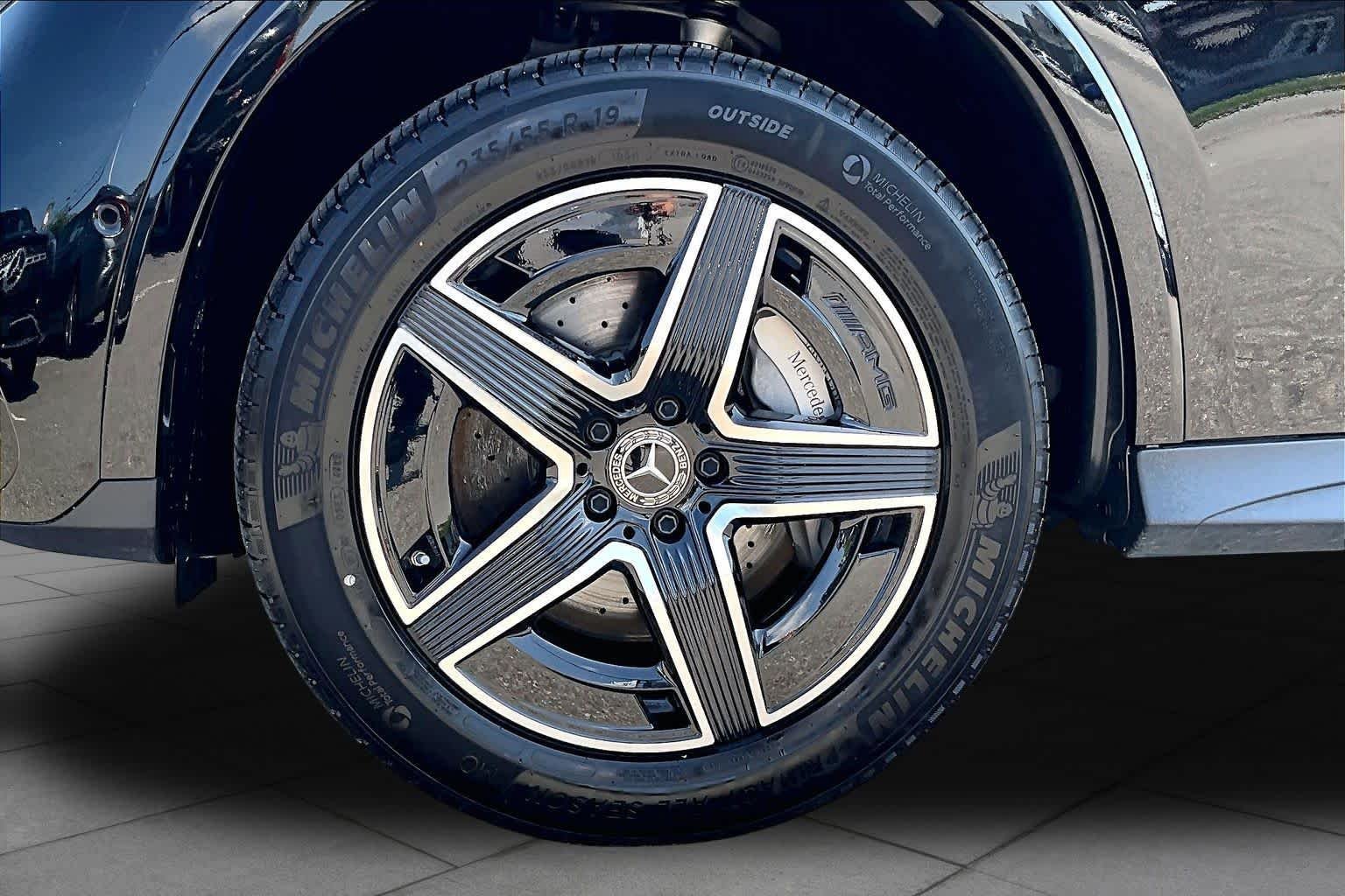 Certified Used 2026 Black Mercedes-Benz GLC 300 image 11