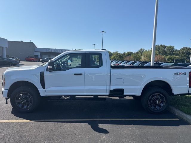 New 2026 Oxford White Ford F-350® XL image 9