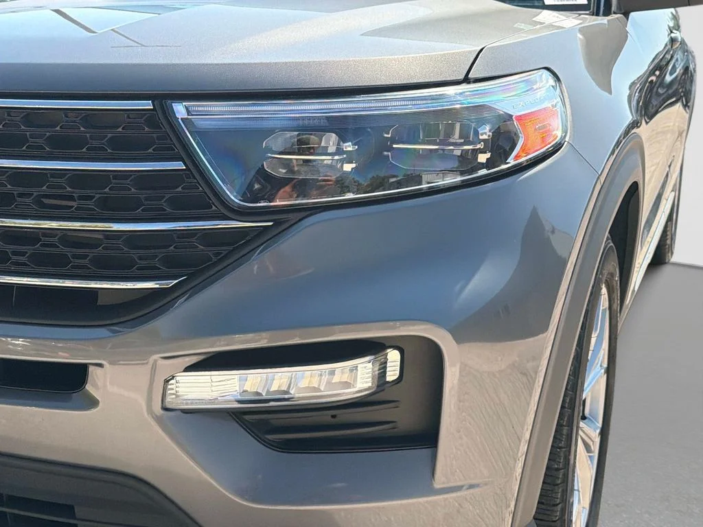 Used 2023 Gray Metallic Ford XLT image 11