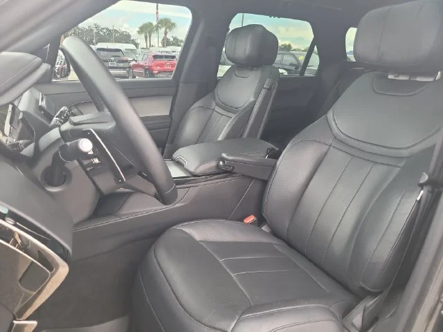 Used 2025 Black Land Rover Dynamic SE image 20