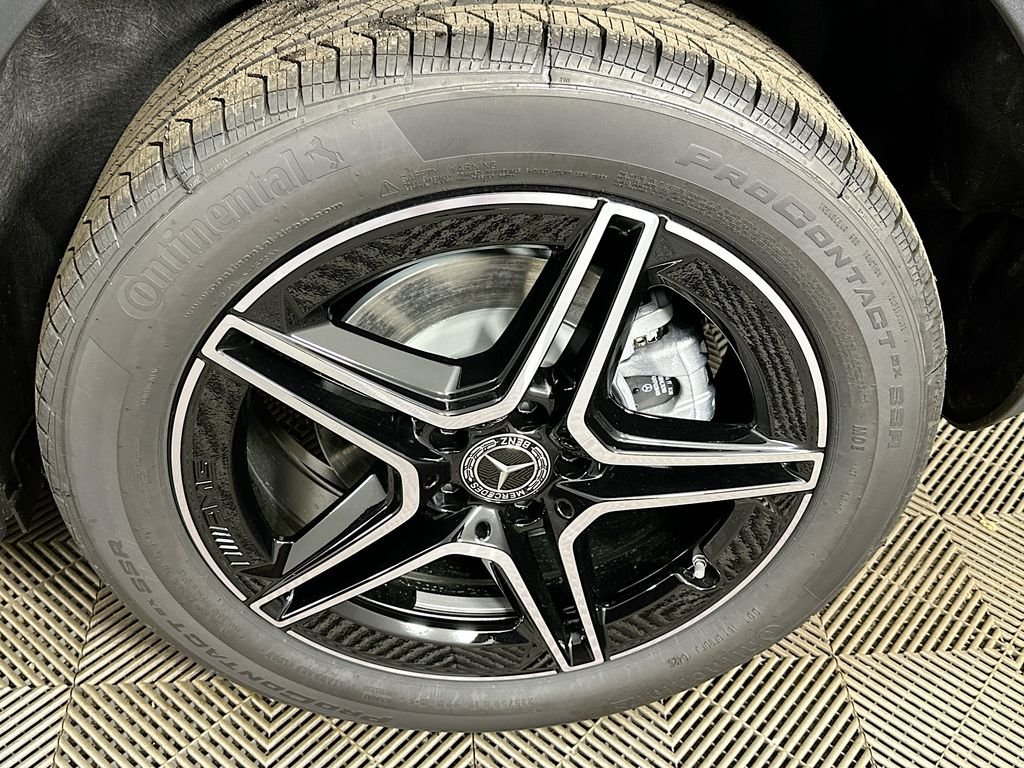 New 2026 Night Black Mercedes-Benz GLA 250 image 30