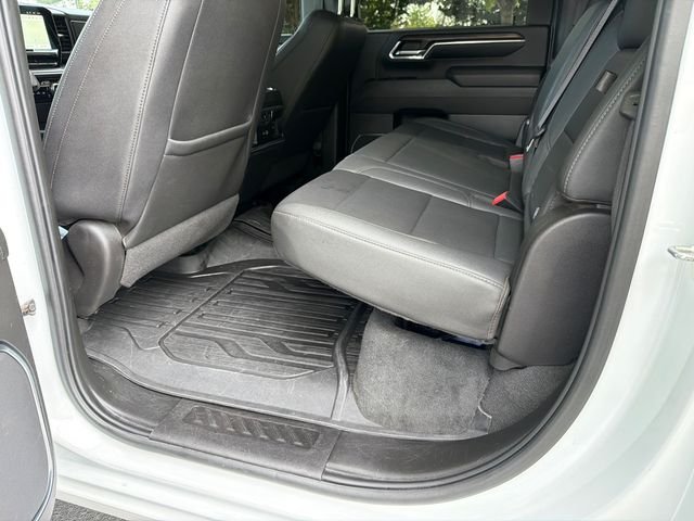 Used 2024 White GMC SLT image 20