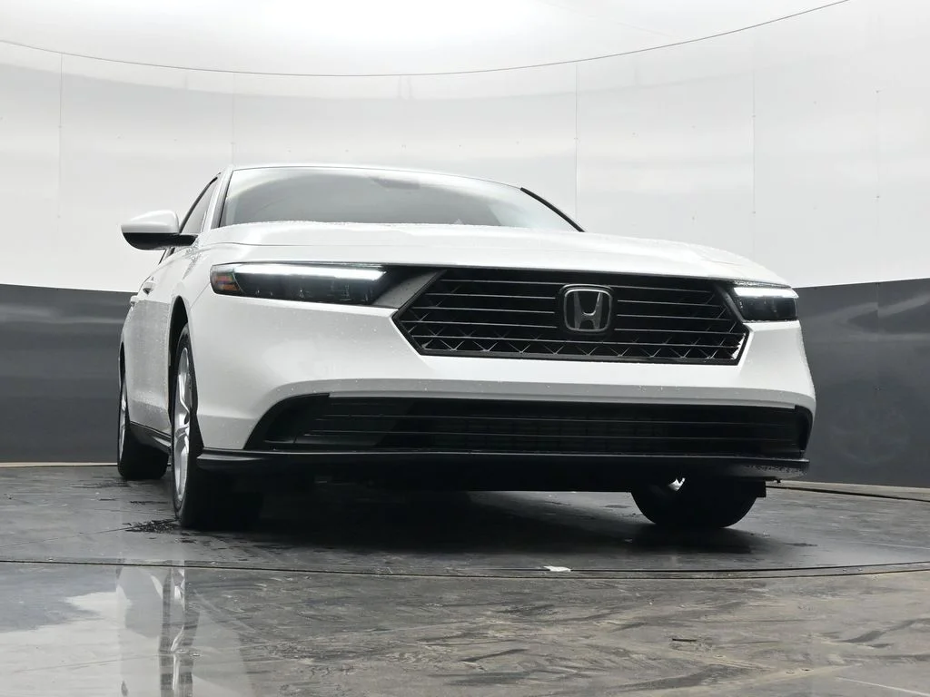 New 2026 Platinum White Pearl Honda LX image 37
