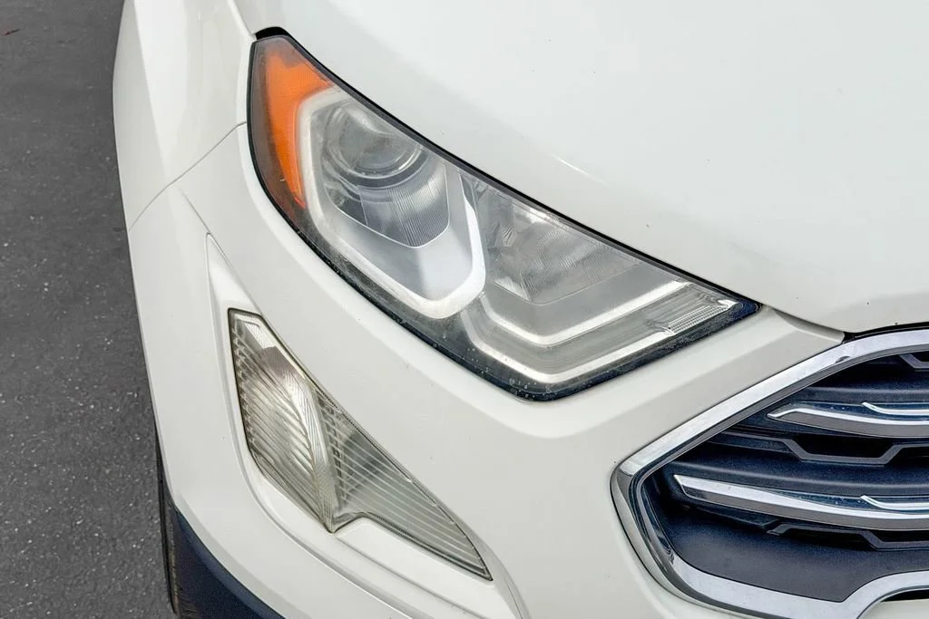 Used 2020 White Ford Titanium image 4