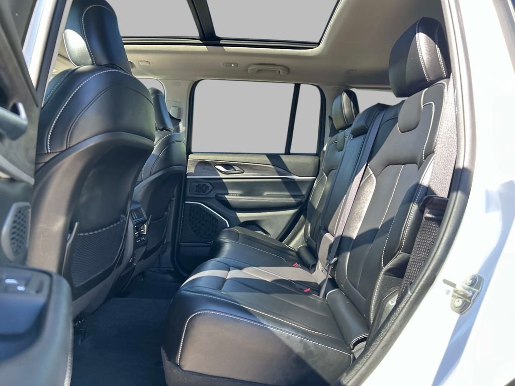 Used 2023 White Jeep Limited image 18