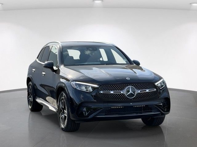 New 2026 Black Mercedes-Benz GLC 300 image 4