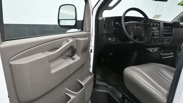 Used 2024 White Chevrolet LS image 19