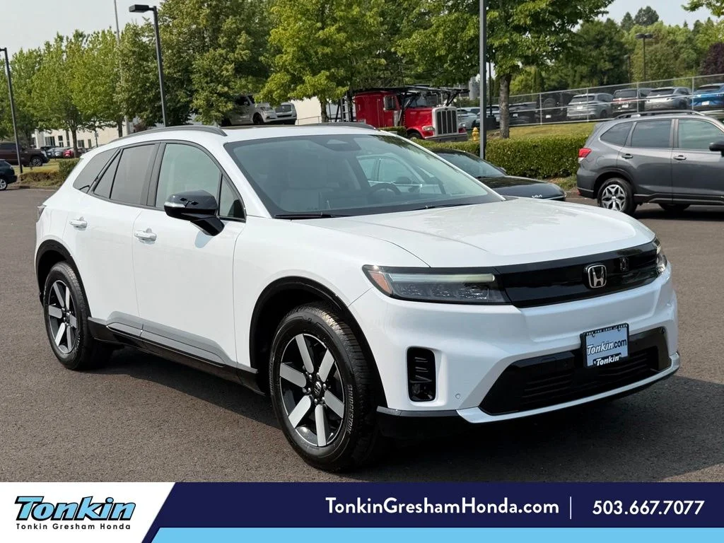 New 2026 Frostline White Pearl Honda Touring image 1