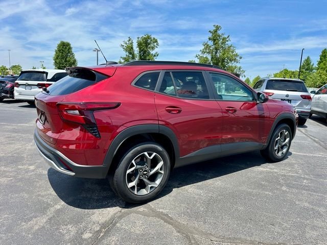 Used 2025 Red Chevrolet LT image 3