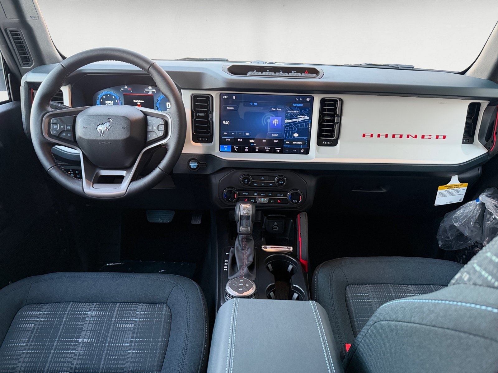 New 2026 Oxford White Ford Heritage Edition image 14
