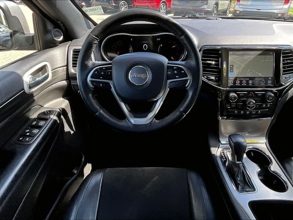 Used 2021 Silver Jeep Laredo X image 17