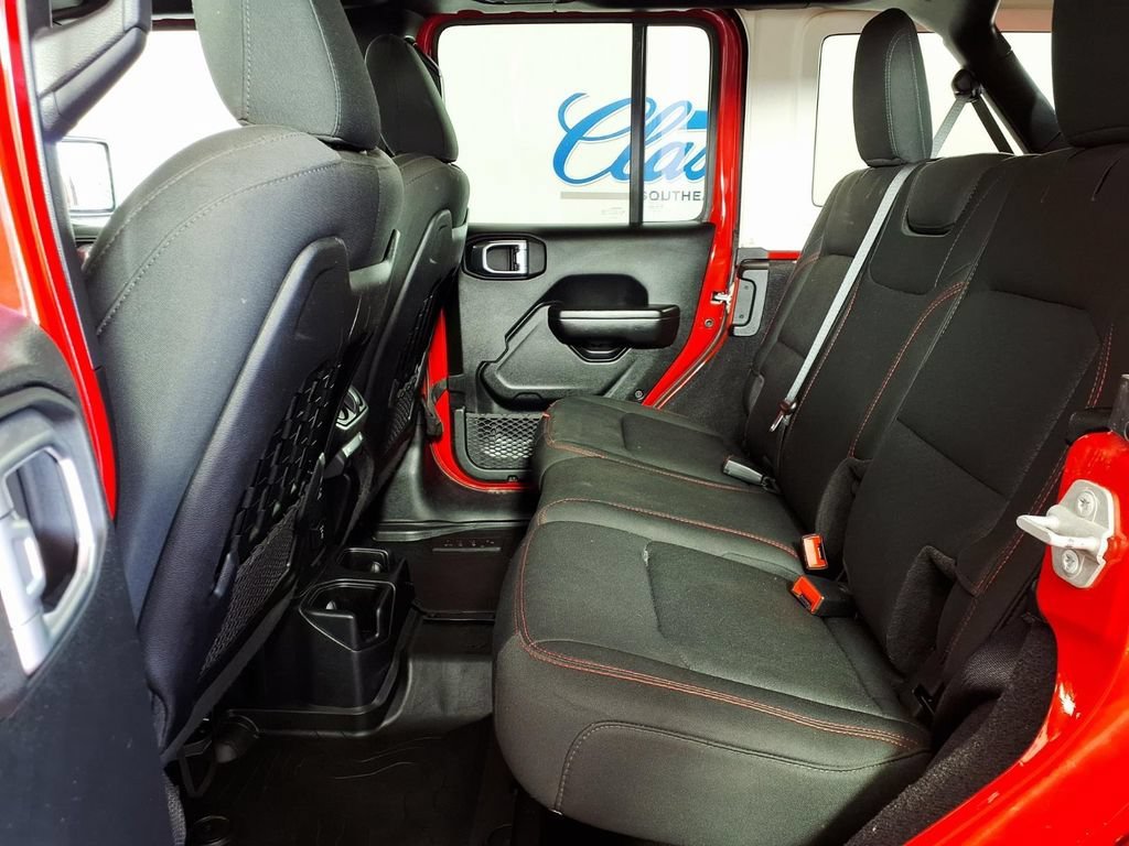 Used 2021 Firecracker Red Jeep Unlimited Rubicon image 8