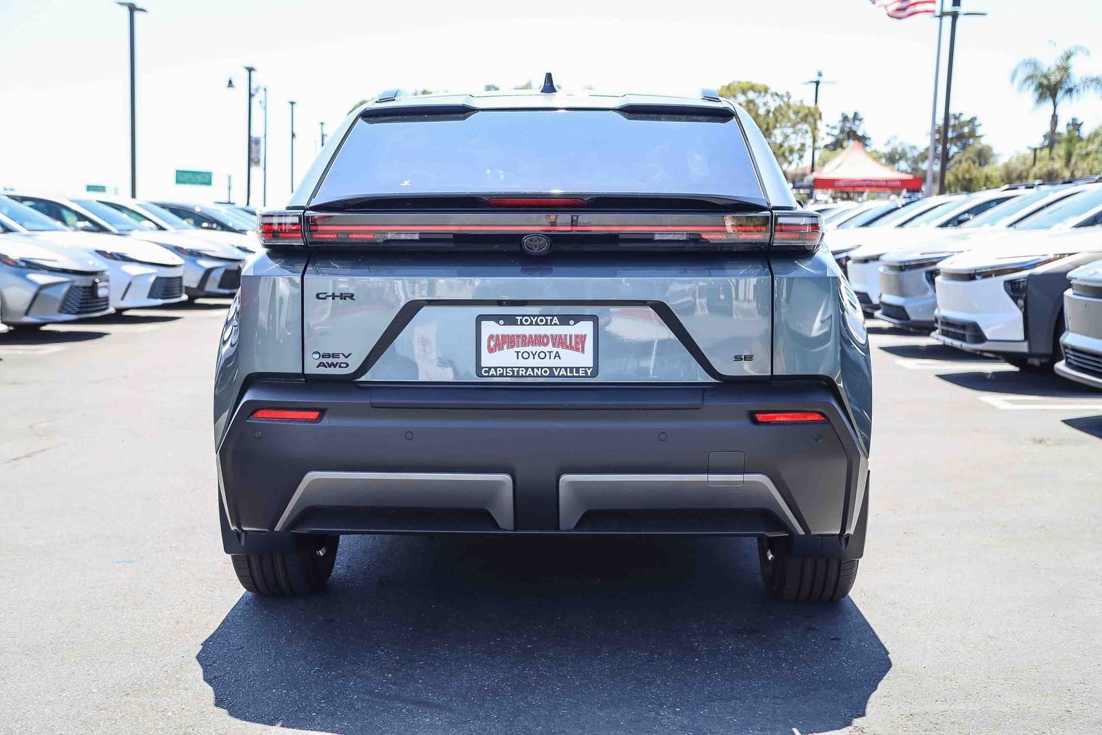 New 2026 Overcast Toyota  SE image 5