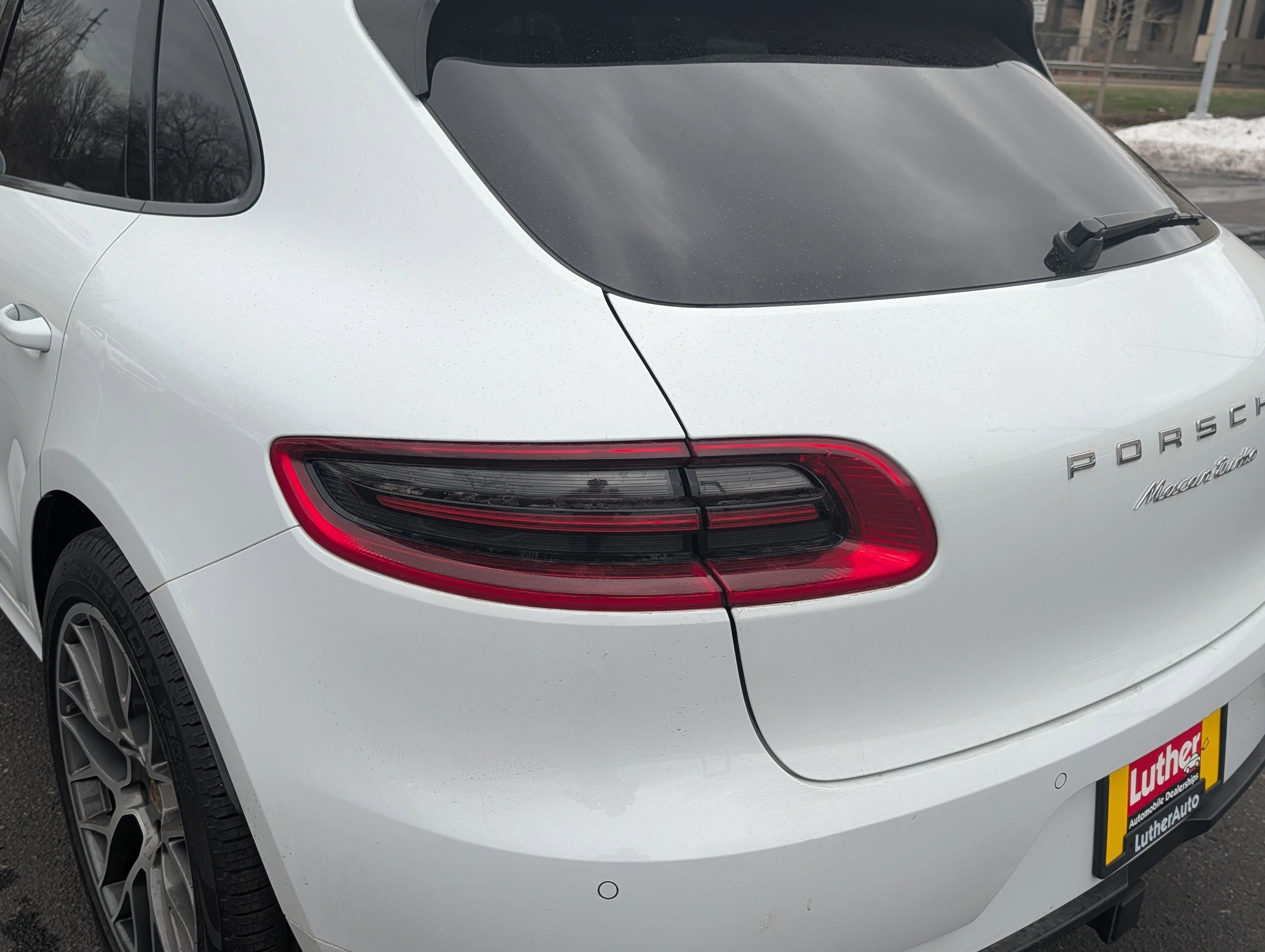 2018 Porsche Macan Turbo - Photo 17