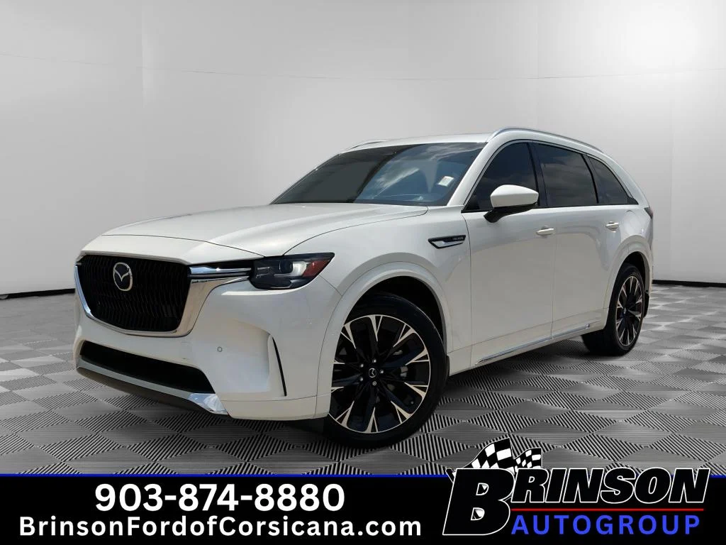 Used 2025 Rhodium White Premium Mazda S Premium Package image 1