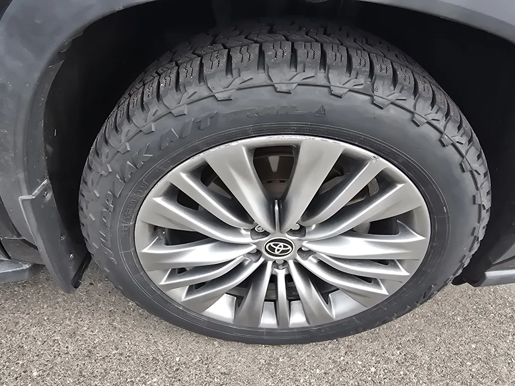 Used 2021 Midnight Black Metallic Toyota Platinum image 9
