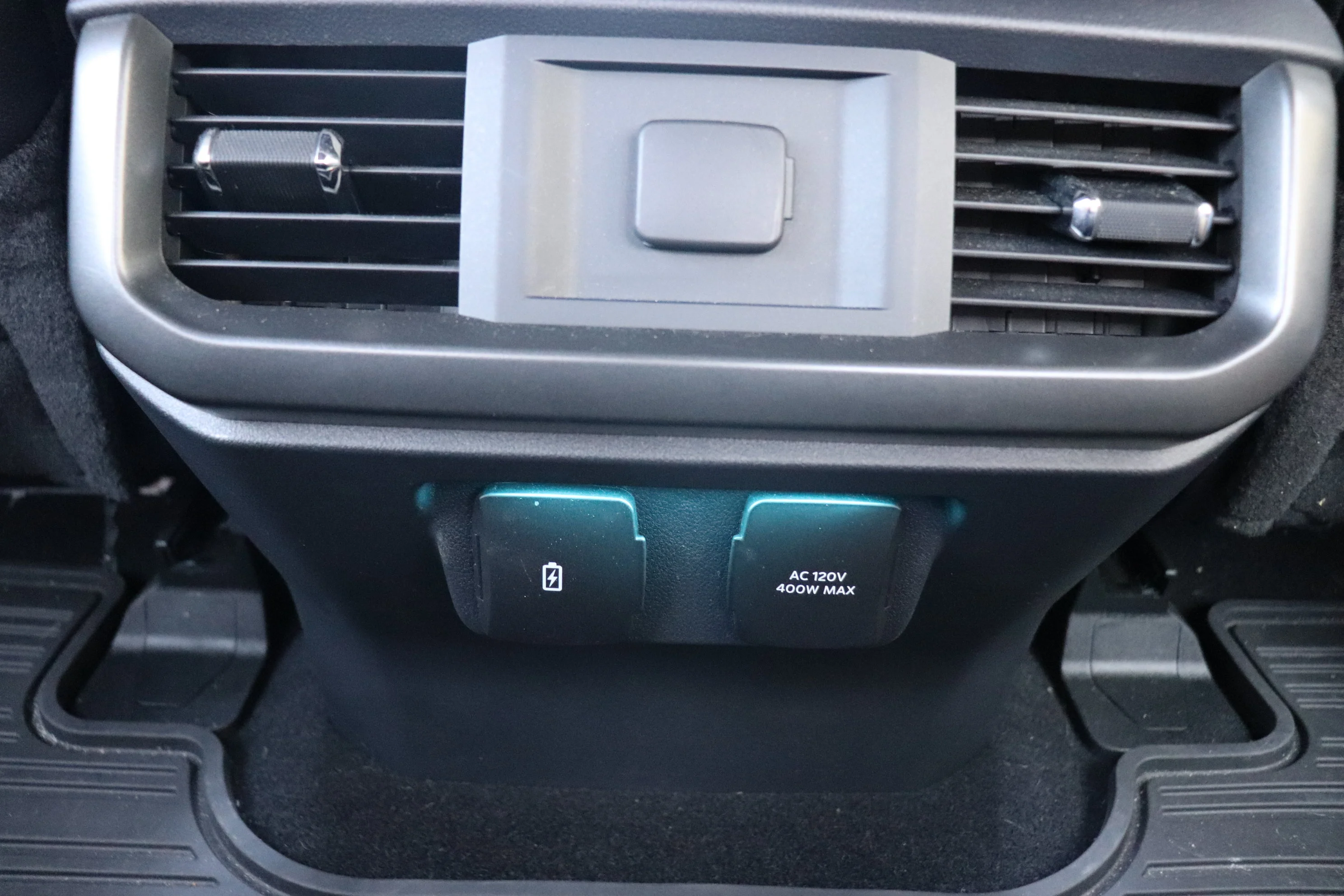 Certified Used 2024 Gray Ford XLT image 20