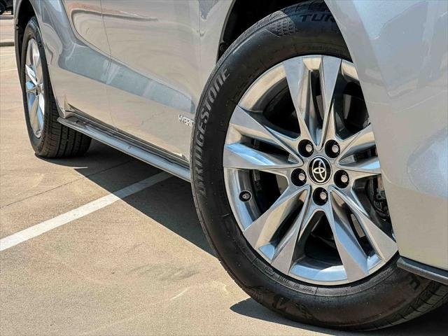 Certified Used 2021 CELESTIAL SILVER Toyota  image 9