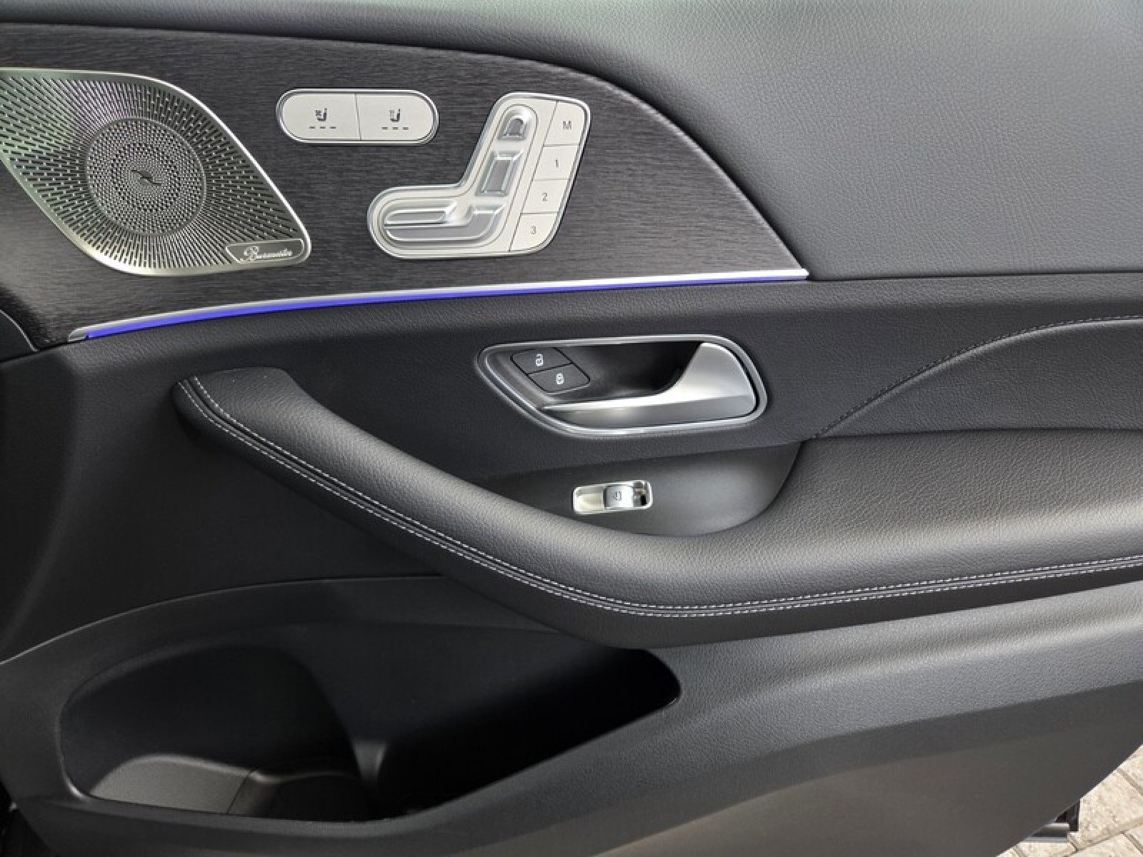 New 2026 Obsidian Black Metallic Mercedes-Benz GLE 450 4MATIC® SUV image 20