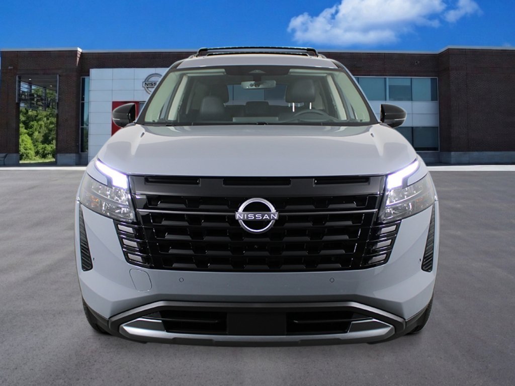New 2026 Boulder Gray Pearl Nissan Platinum image 8
