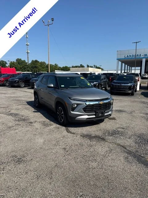 Used 2025 Gray Chevrolet LT image 3