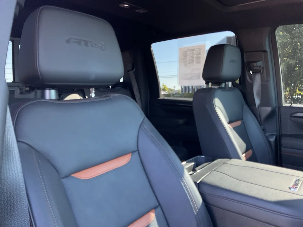 Used 2025 Onyx Black GMC AT4 image 12