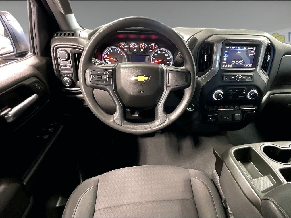 Used 2023 Gray Chevrolet Custom image 17