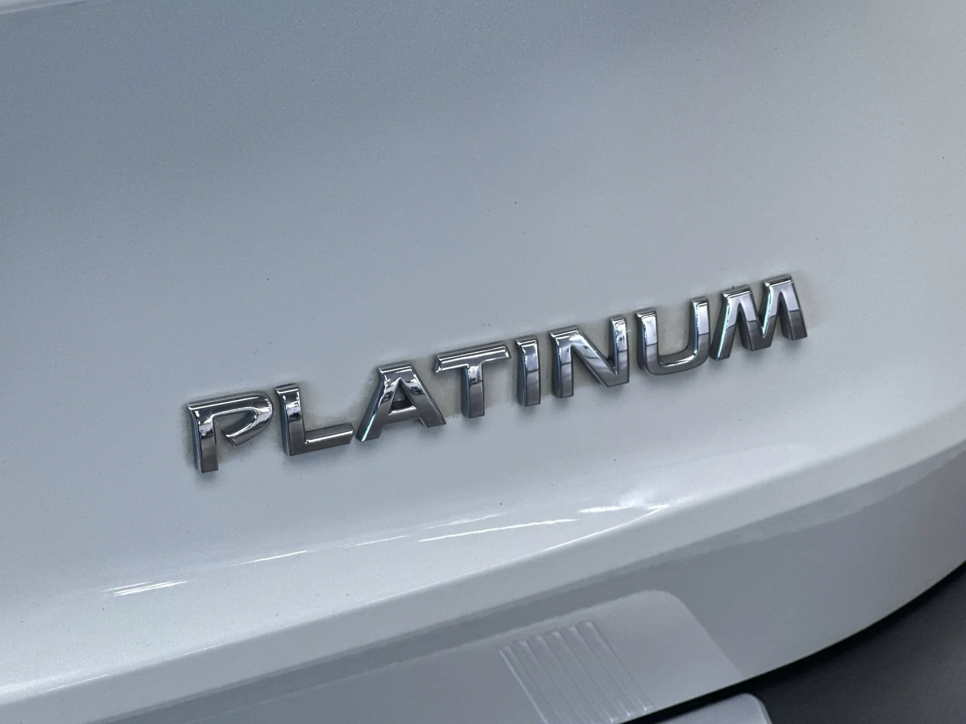 Used 2023 Pearl White Tricoat Nissan Platinum image 24