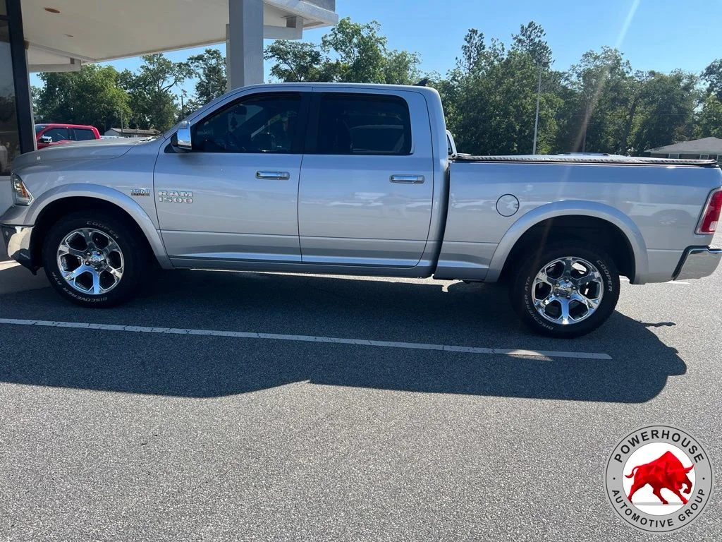 Used 2017 Silver Ram Laramie image 8