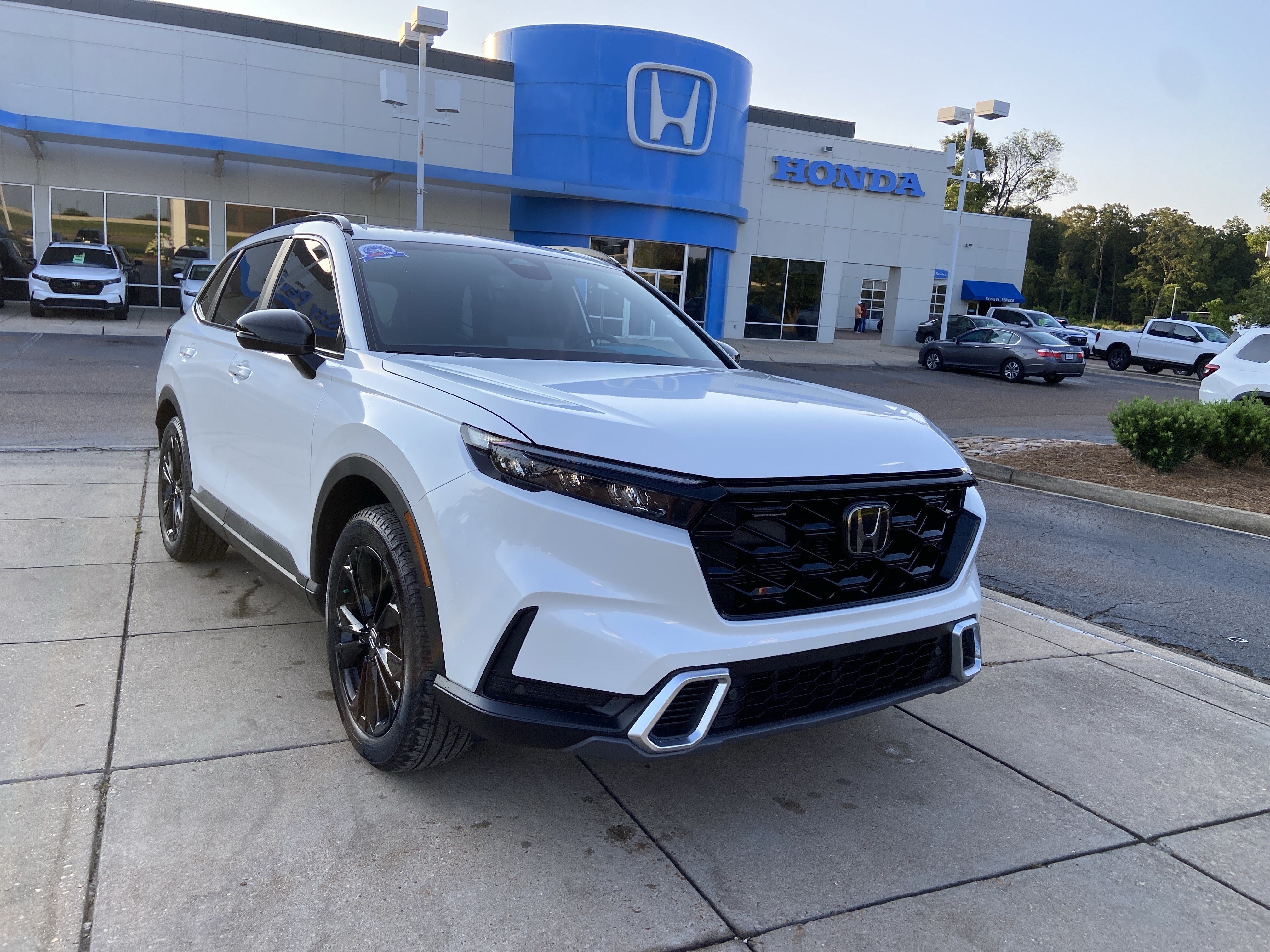 Used 2026 Platinum White Pearl Honda Sport Touring image 2