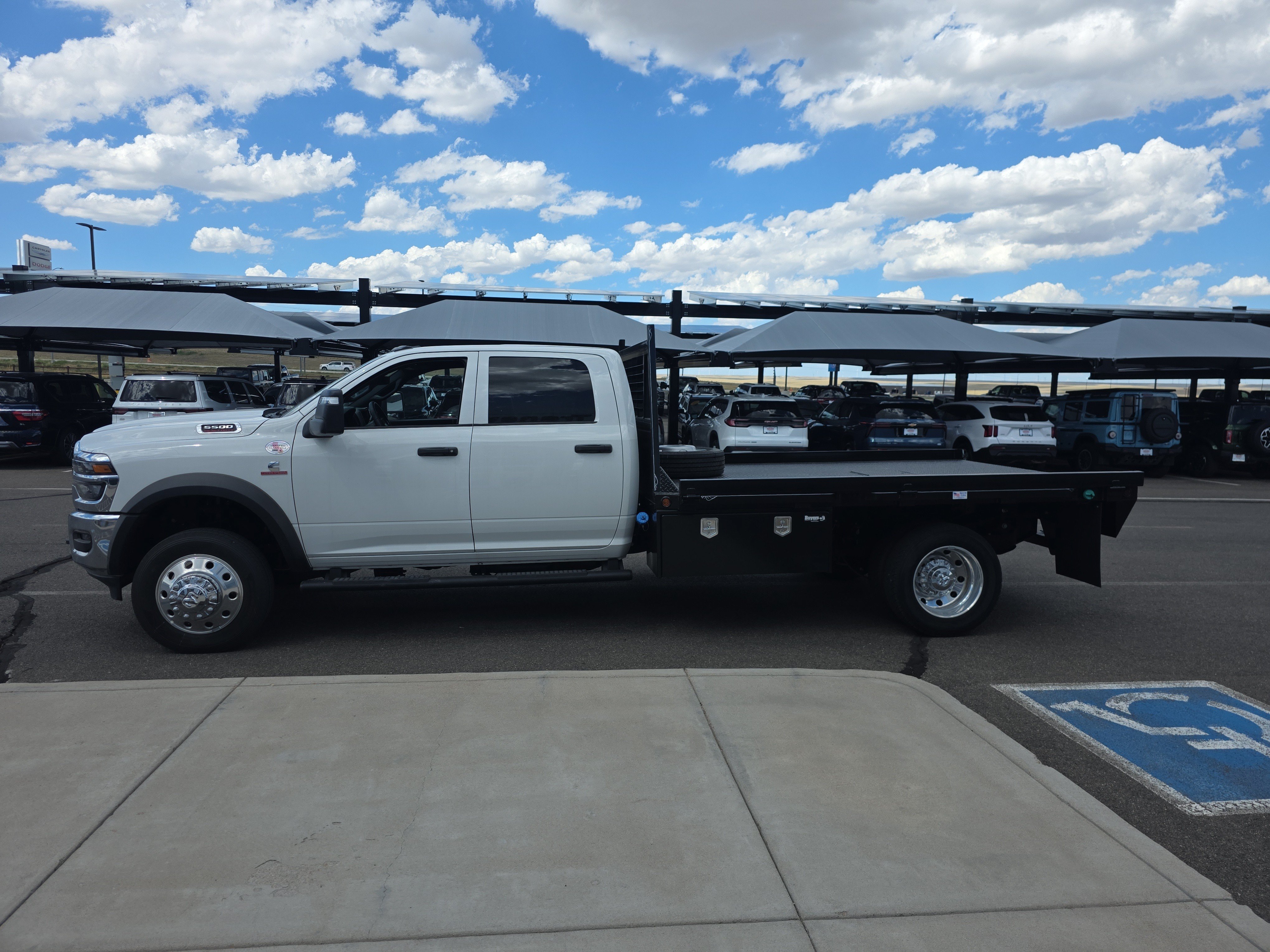 New 2026 Bright White Clear-Coat Exterior Paint RAM Tradesman image 4