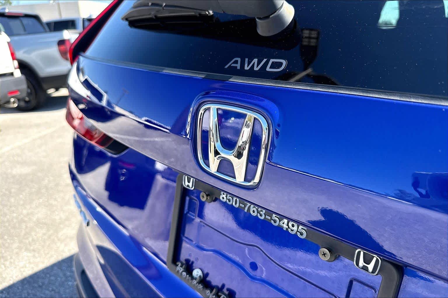 Used 2024 Still Night Pearl Honda EX image 33