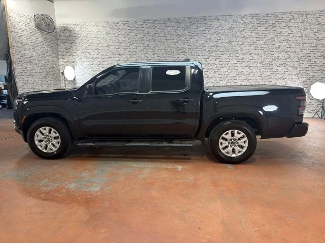 Used 2022 Black Nissan SV image 4