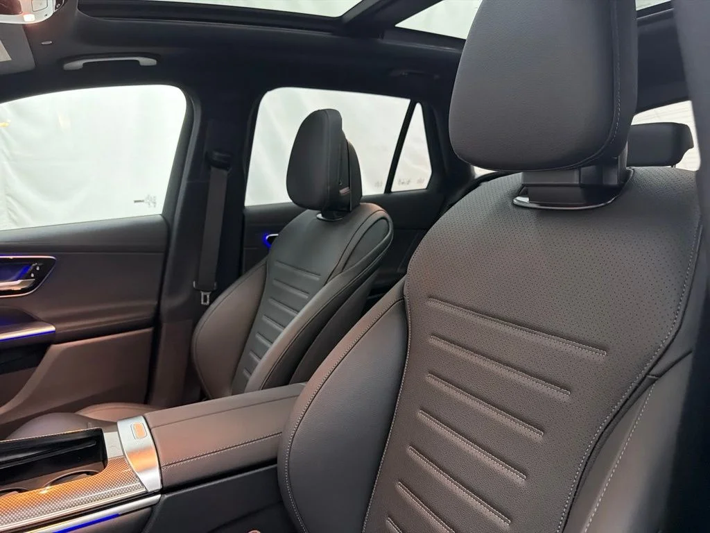 New 2026 Black Mercedes-Benz GLC 300 image 13