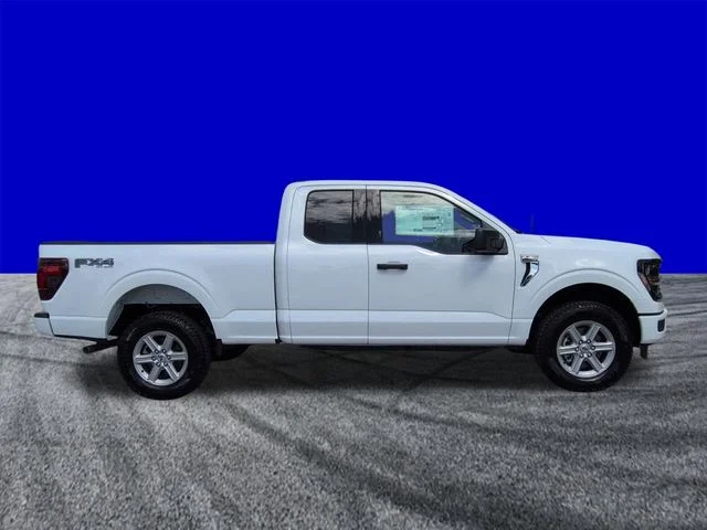 New 2026 White Ford XLT image 3