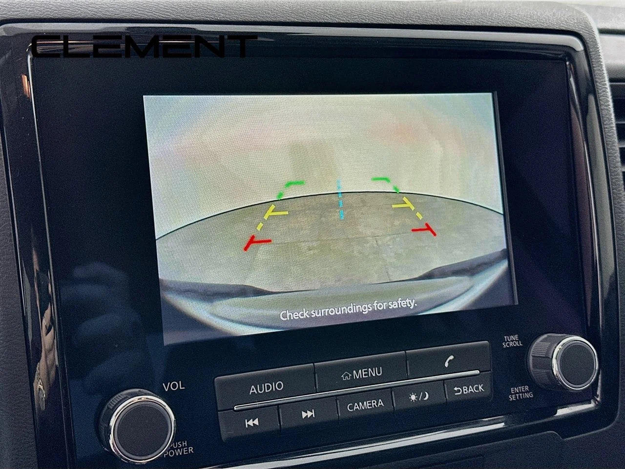 Certified Used 2022 Glacier White Nissan S image 20