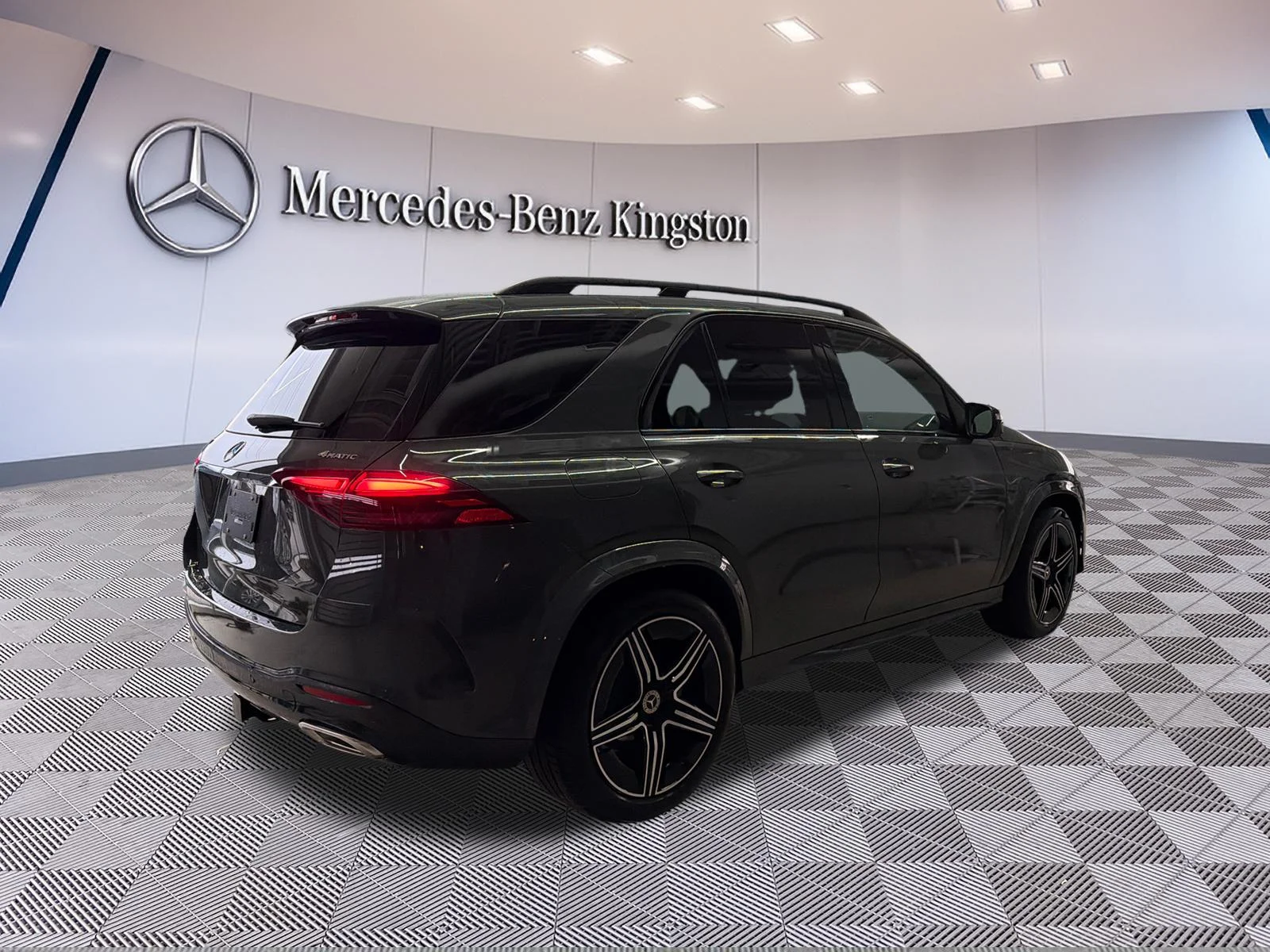 New 2026 manufaktur paint manufaktur si Mercedes-Benz GLE 580 4MATIC SUV image 5