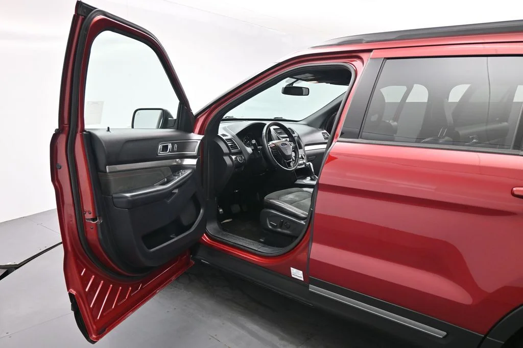 Certified Used 2019 Red Ford XLT image 9