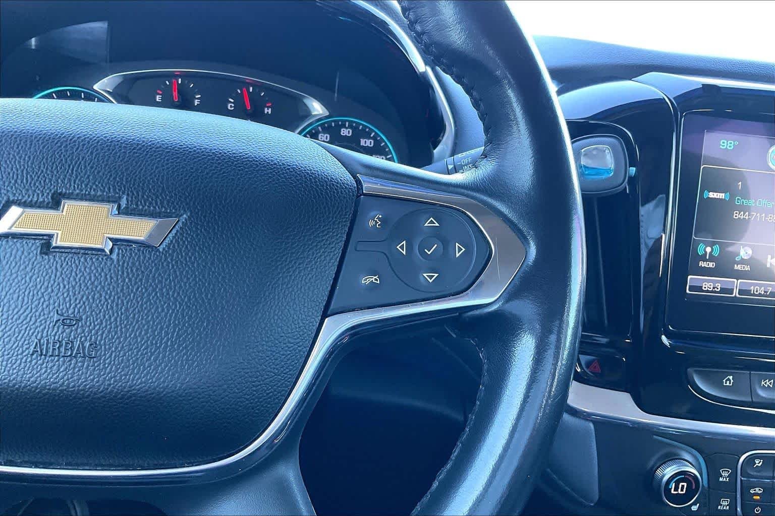 Used 2019 Summit White Chevrolet LT Cloth image 24