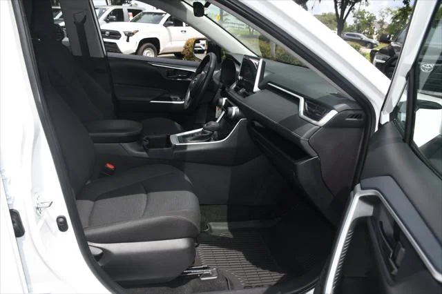 Certified Used 2025 ICE CAP Toyota  image 19
